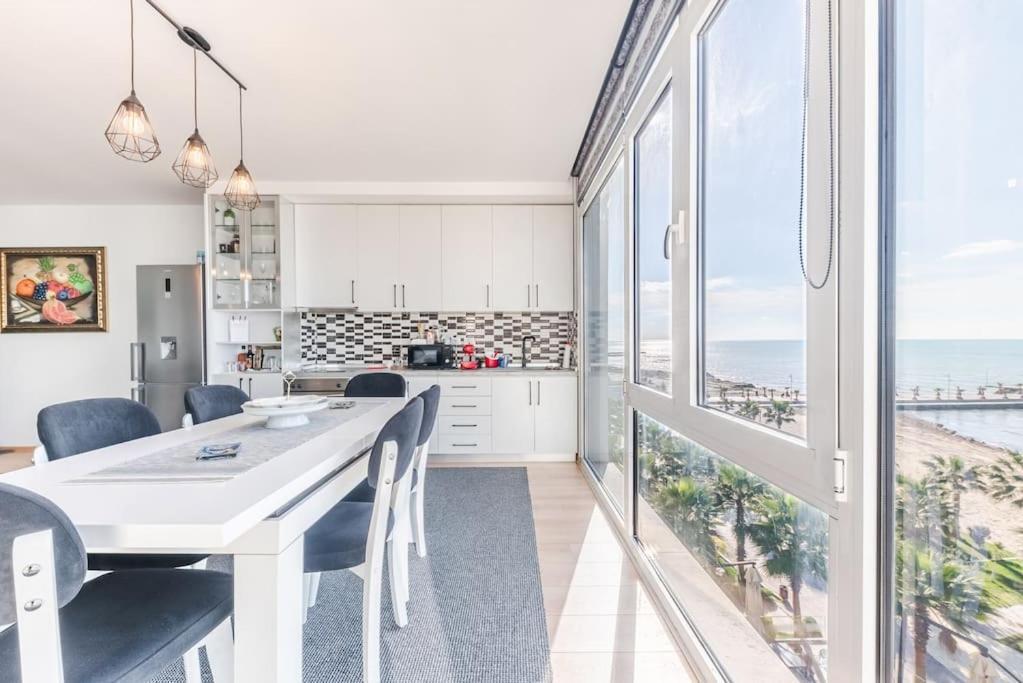 Seaview Luxury Suite By Ps Golem  Extérieur photo
